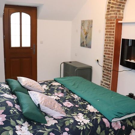 Gerponville Le Jardin Des Roses B&B 외부 사진