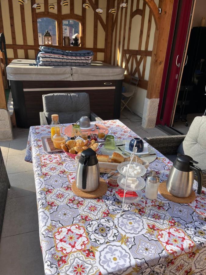 Gerponville Le Jardin Des Roses B&B 외부 사진